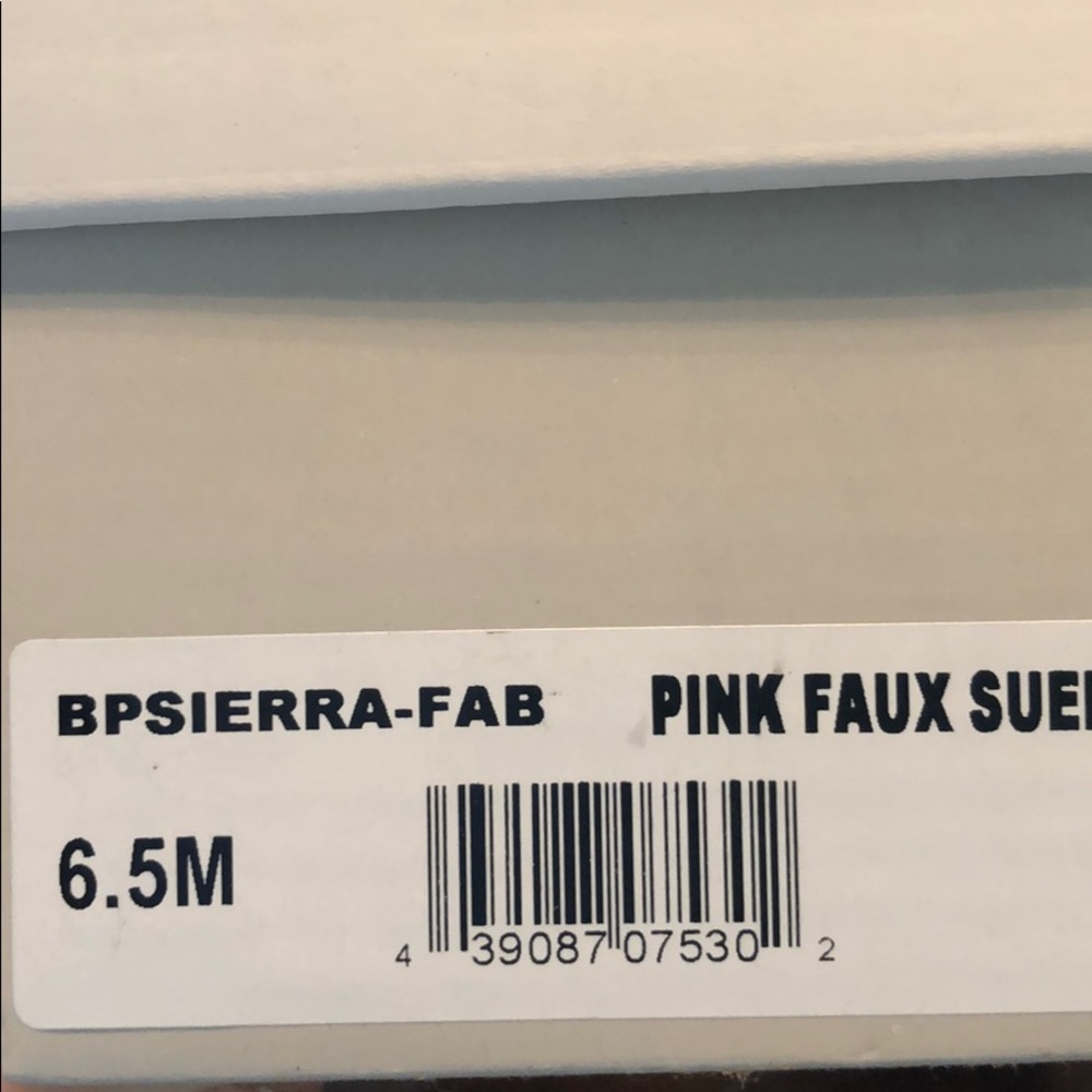 🆕NWT Hot pink BP. Faux suede Flats 6 1/2 runs big - Picture 8 of 8